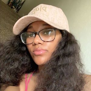 Meet your Posher, Tamara